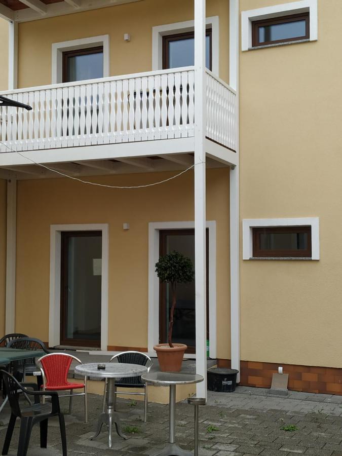 شقة Mehrfamilien Haus شكويديتس المظهر الخارجي الصورة