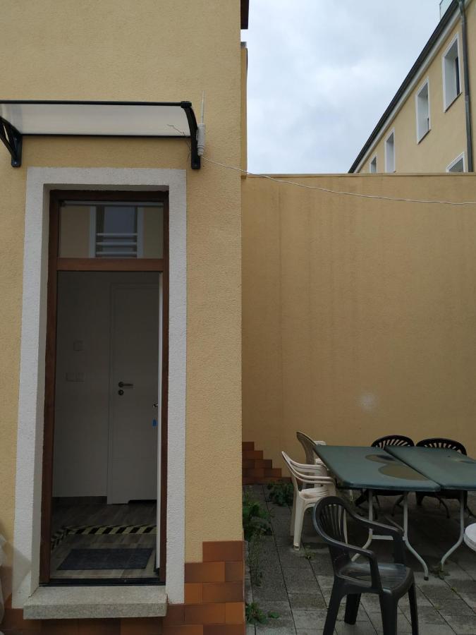 شقة Mehrfamilien Haus شكويديتس المظهر الخارجي الصورة
