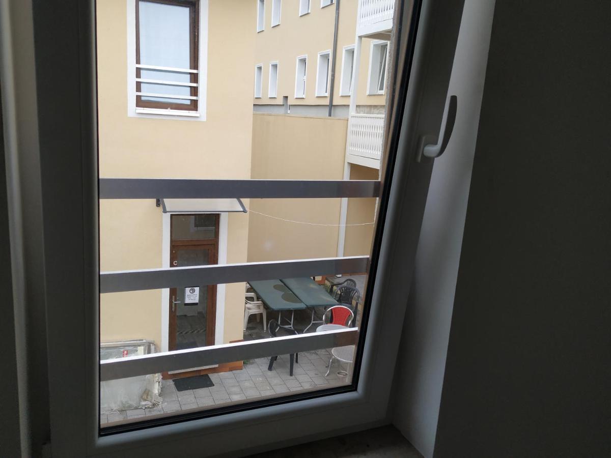 شقة Mehrfamilien Haus شكويديتس المظهر الخارجي الصورة